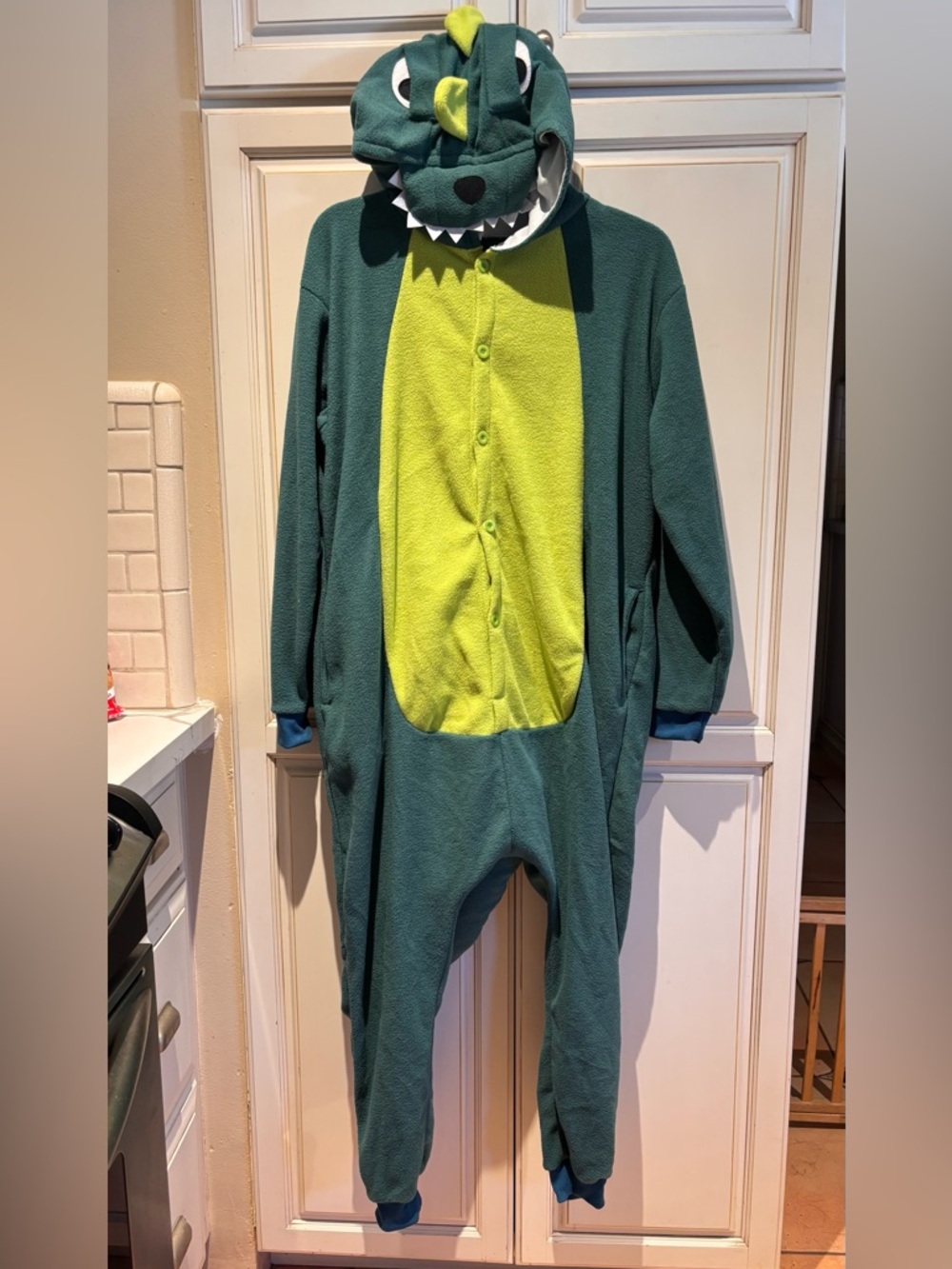Green Dinosaur Onesie with Yellow Spine Accents Adult size S new no tag